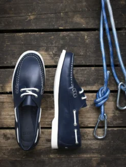 Chaussure bateau Nubil en cuir - Bleu