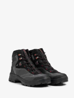 La chaussure montante innovante grâce au nouveau matériel : Matryx - Noir