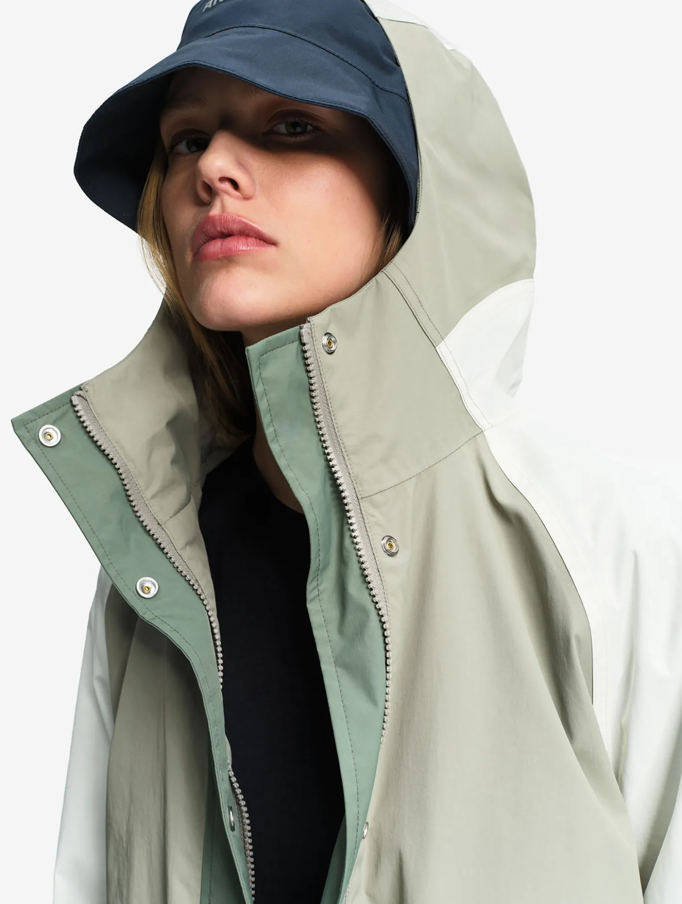 Veste courte et évasée avec capuche amovible MTD™ - Multicolore